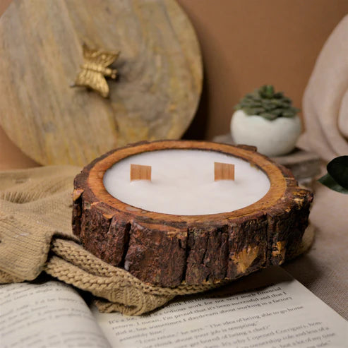 Nature’s Embrace -wooden bark candle